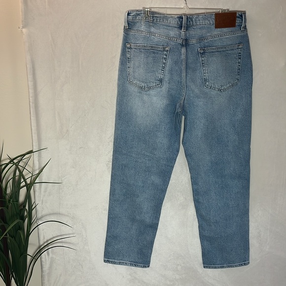 {Lucky Brand} Yellowstone Jeans - Picture 6 of 9